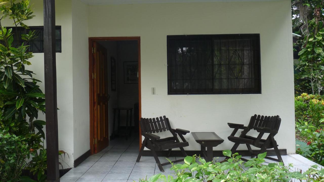Hotel Arboleda Quepos Exterior foto